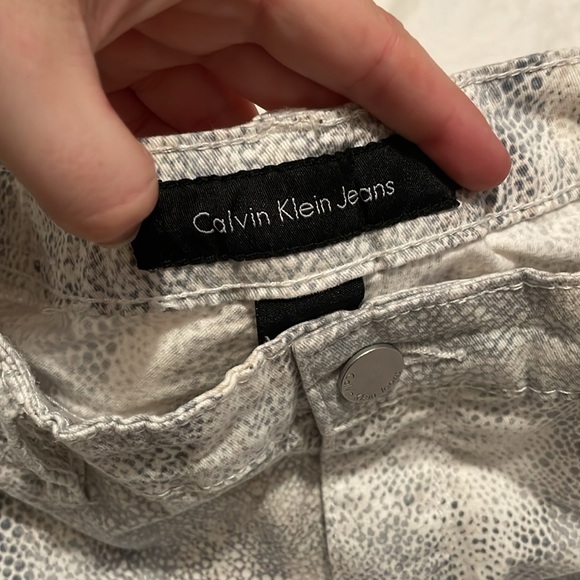 Pants - Picture 2 of 4